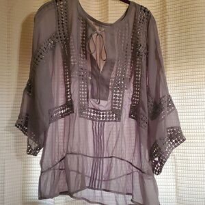 DANIELERAINN WOMAN SHEER BLOUSE XL